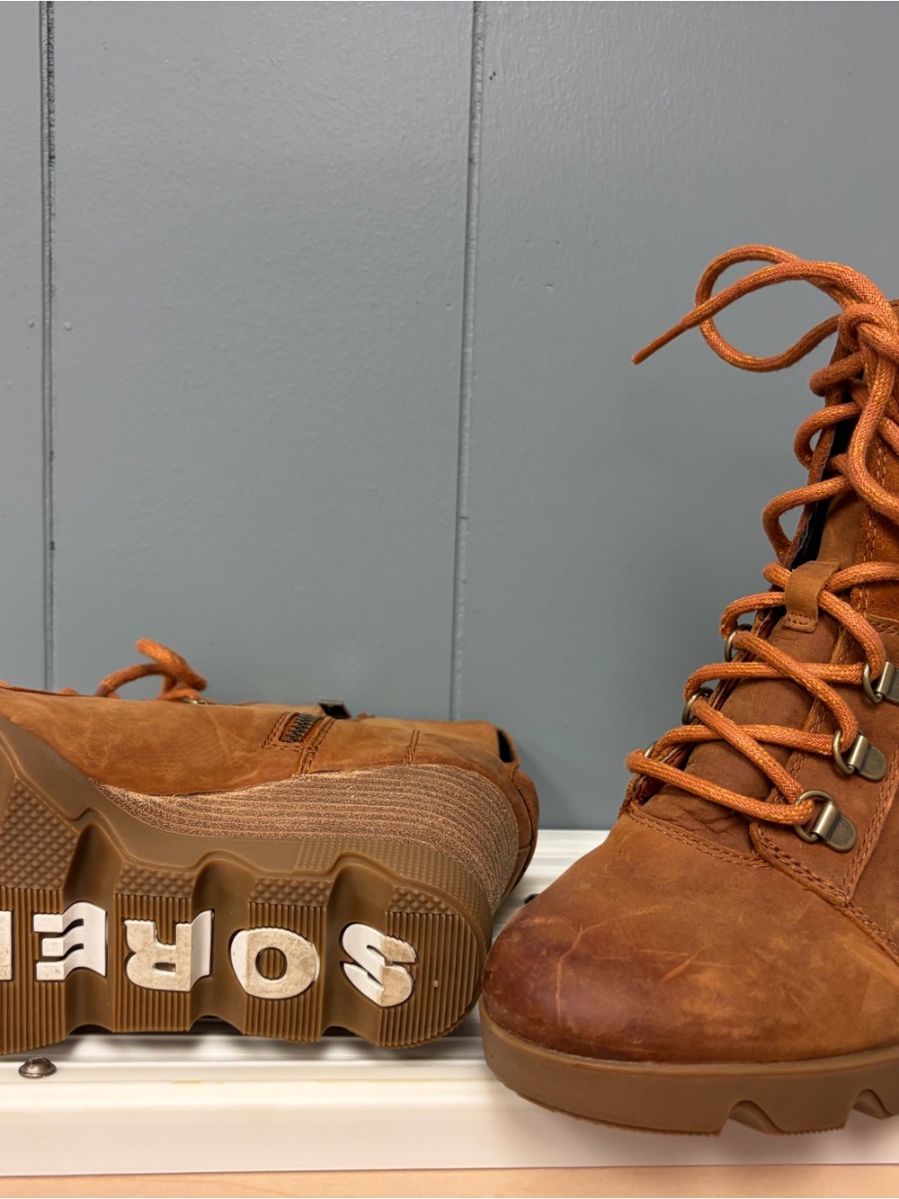 Sorel Joan Uptown Brown Lace-Up Platform Boots